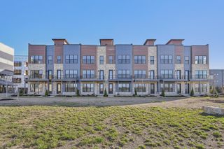 2256 Quarry Trails Drive, Columbus, OH 43228