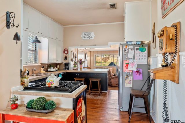 1702 W 1st, Mt Pleasant, TX 75455