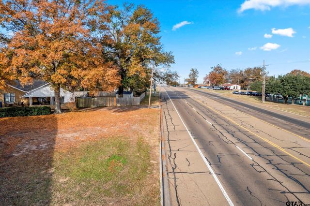 1702 W 1st, Mt Pleasant, TX 75455
