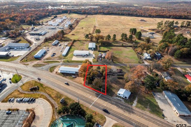1702 W 1st, Mt Pleasant, TX 75455