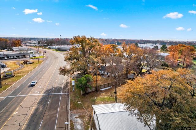 1702 W 1st, Mt Pleasant, TX 75455