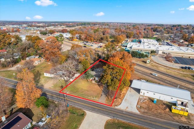 1702 W 1st, Mt Pleasant, TX 75455