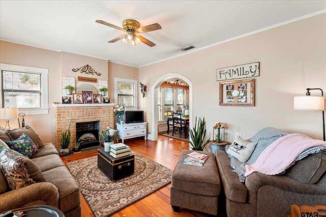 1702 W 1st, Mt Pleasant, TX 75455