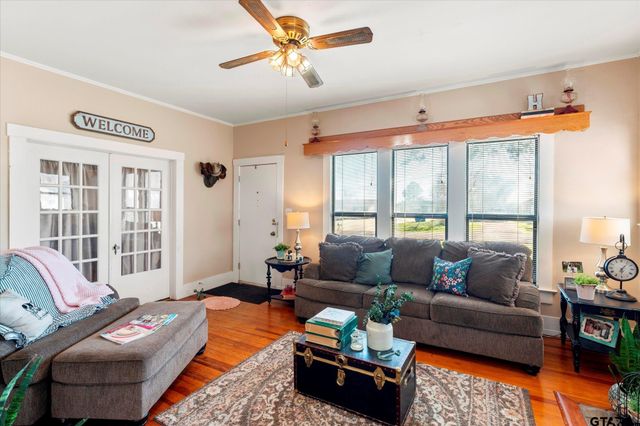 1702 W 1st, Mt Pleasant, TX 75455