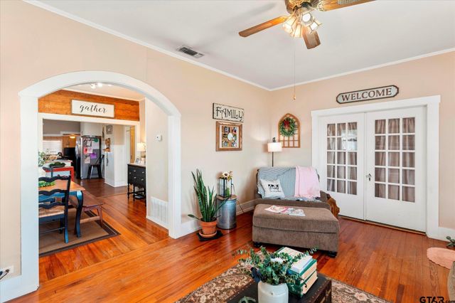 1702 W 1st, Mt Pleasant, TX 75455
