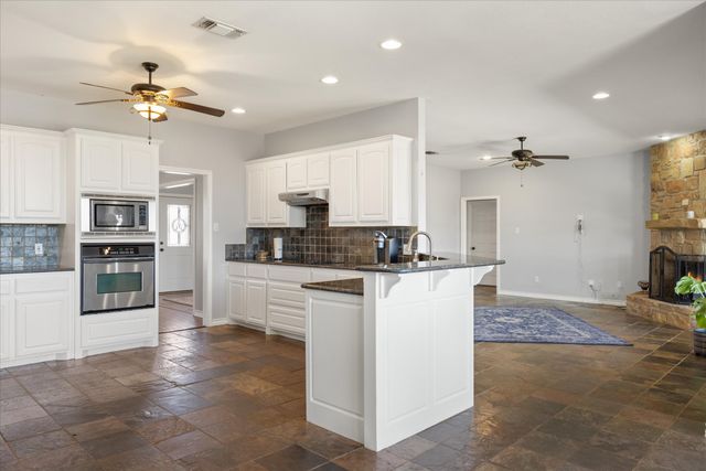 1245 Sunset Mountain Road, Lipan, TX 76462