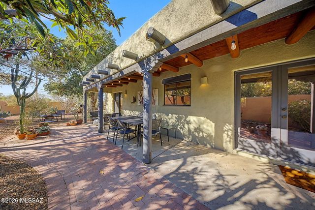 1681 W Chimayo Place, Tucson, AZ 85704