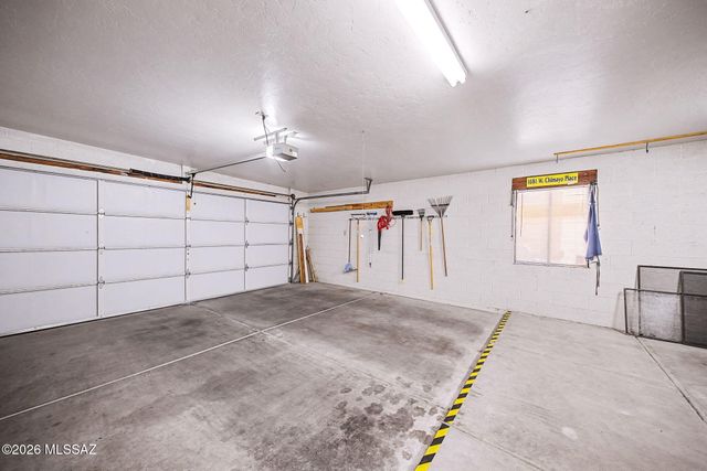 1681 W Chimayo Place, Tucson, AZ 85704