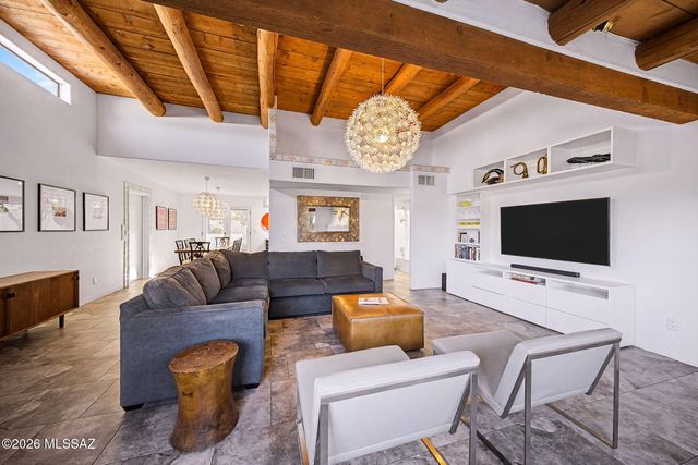 1681 W Chimayo Place, Tucson, AZ 85704