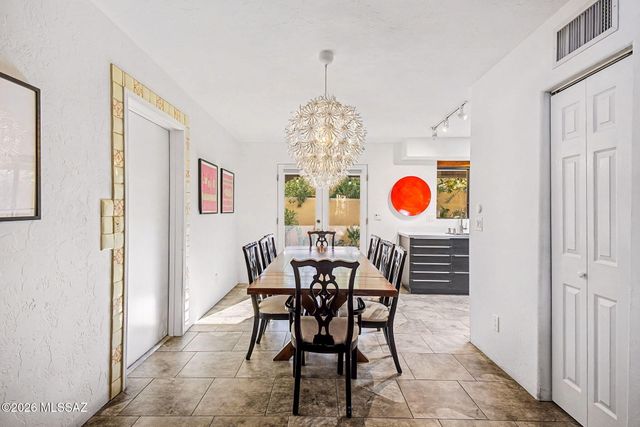 1681 W Chimayo Place, Tucson, AZ 85704