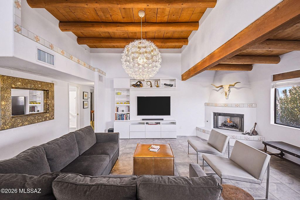 1681 W Chimayo Place, Tucson, AZ 85704