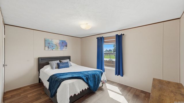 453 E Zipp Rd, New Braunfels, TX 78130