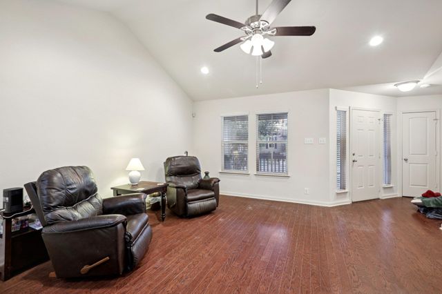 1621 Big Thicket DR, Cedar Park, TX 78613