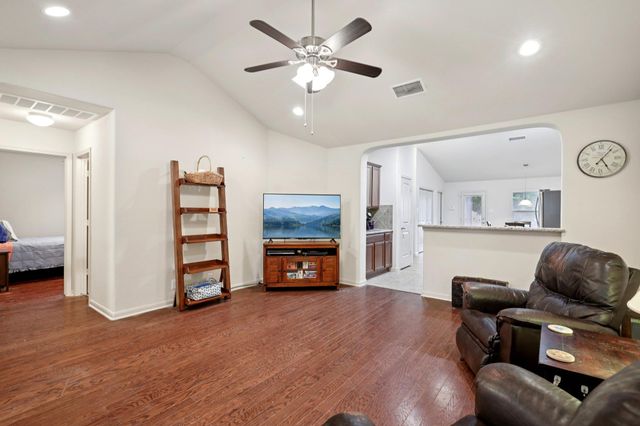 1621 Big Thicket DR, Cedar Park, TX 78613