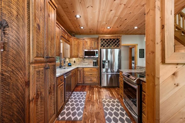 279 River Escape Drive, Ellijay, GA 30540