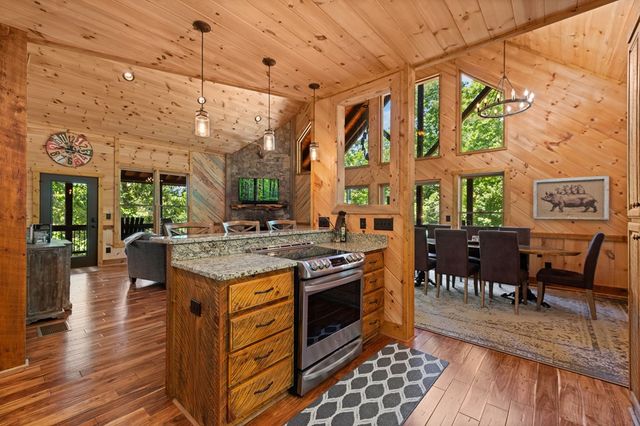279 River Escape Drive, Ellijay, GA 30540