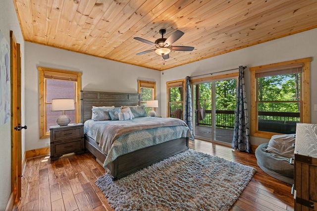 279 River Escape Drive, Ellijay, GA 30540