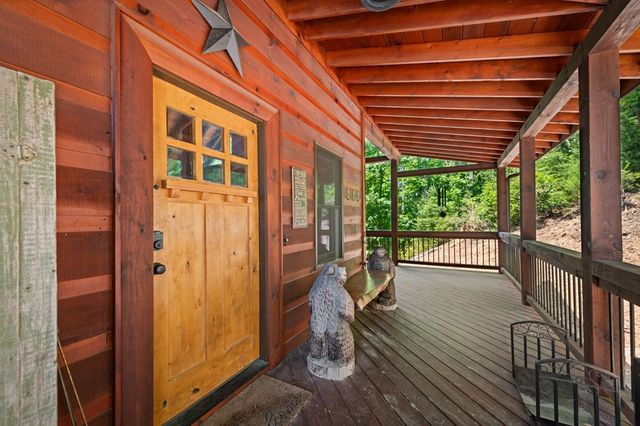 279 River Escape Drive, Ellijay, GA 30540