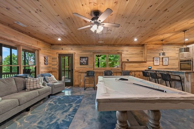279 River Escape Drive, Ellijay, GA 30540