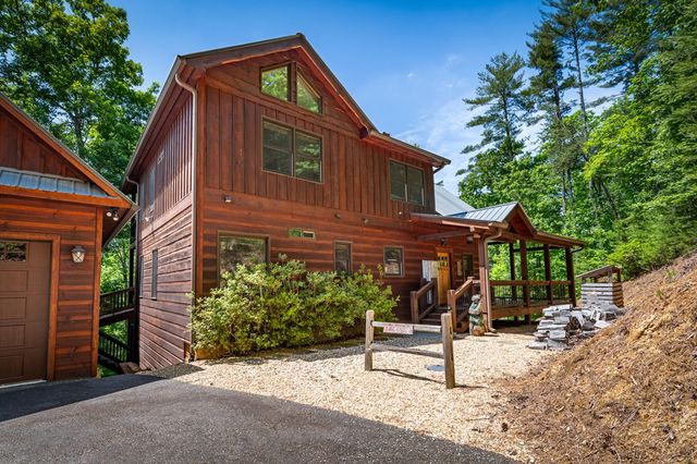 279 River Escape Drive, Ellijay, GA 30540