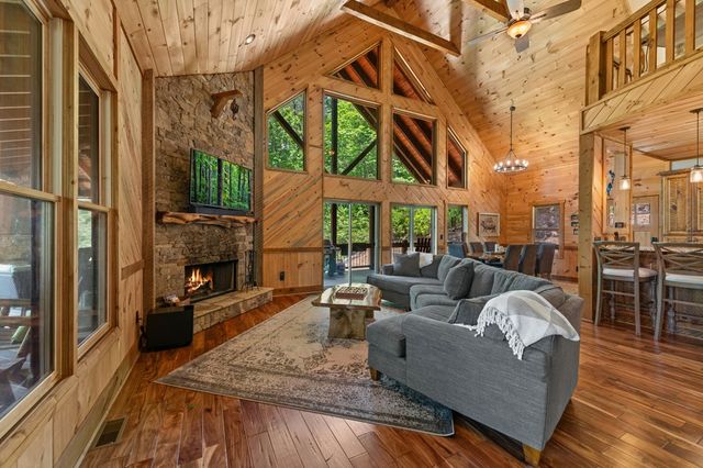 279 River Escape Drive, Ellijay, GA 30540