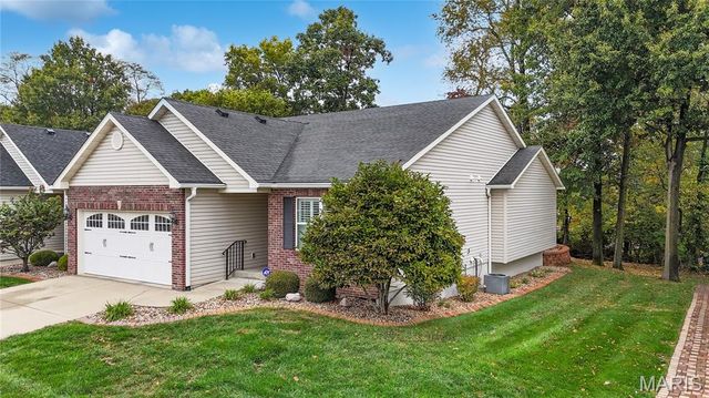 439 Bandmour Place, O'fallon, IL 62269