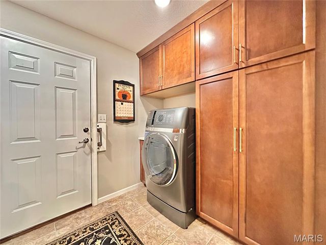 439 Bandmour Place, O'fallon, IL 62269