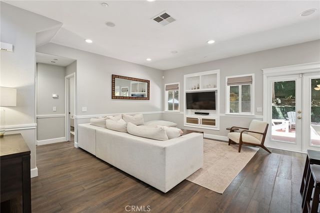 5179 Knollwood Way, Woodland Hills, CA 91364