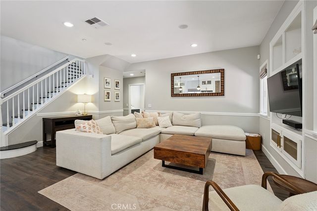 5179 Knollwood Way, Woodland Hills, CA 91364