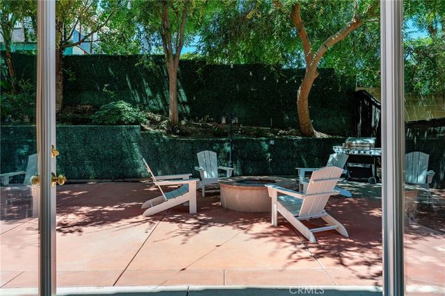 5179 Knollwood Way, Woodland Hills, CA 91364