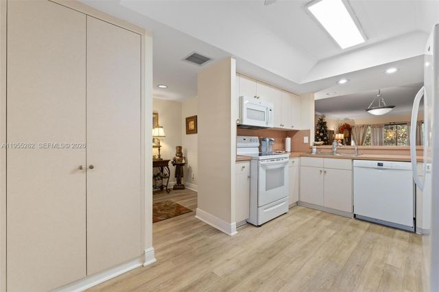 6662 Boca Del Mar Dr 112, Boca Raton, FL 33433