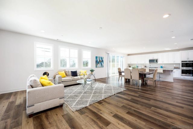 1245 Palomar Cir, Escondido, CA 92027