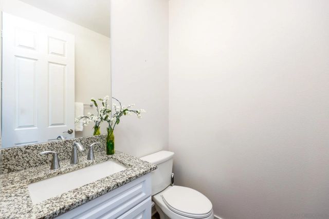 1245 Palomar Cir, Escondido, CA 92027