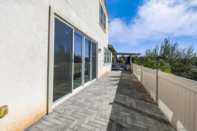 1245 Palomar Cir, Escondido, CA 92027