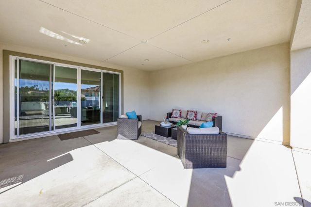 1245 Palomar Cir, Escondido, CA 92027