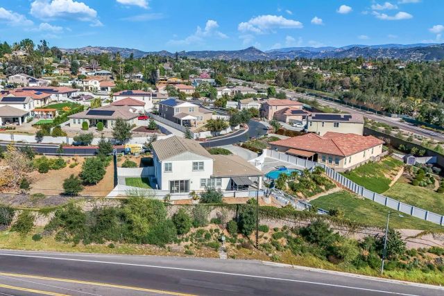 1245 Palomar Cir, Escondido, CA 92027