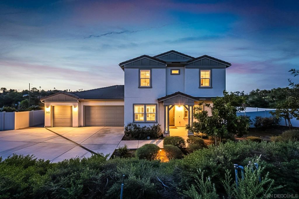 1245 Palomar Cir, Escondido, CA 92027