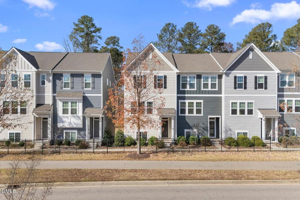 521 Traditions Grande Boulevard, Wake Forest, NC 27587