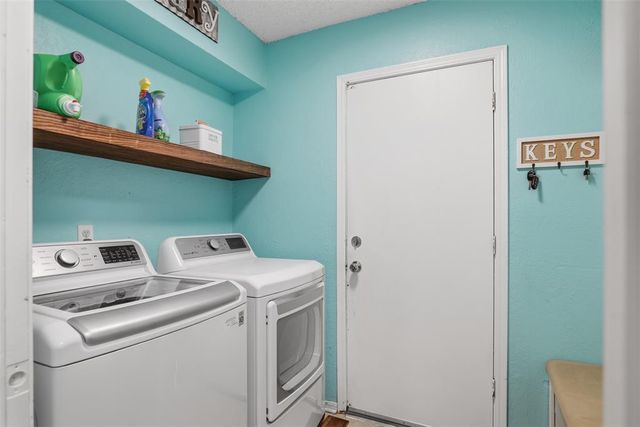 1840 Greenway Avenue, Yukon, OK 73099