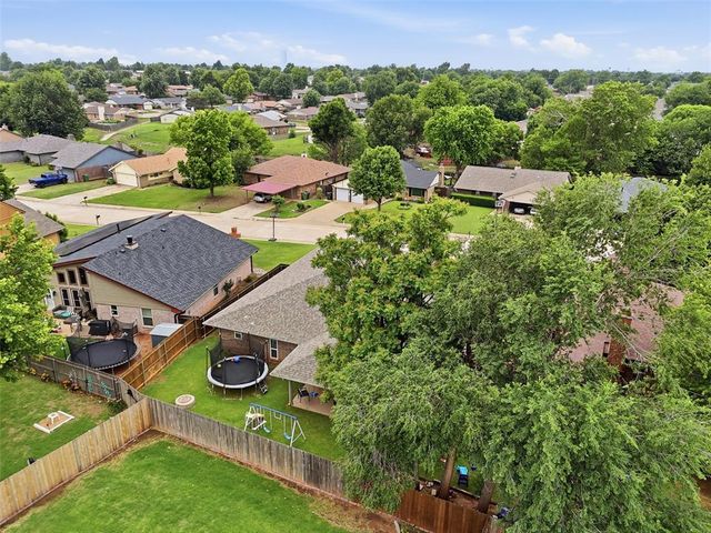 1840 Greenway Avenue, Yukon, OK 73099