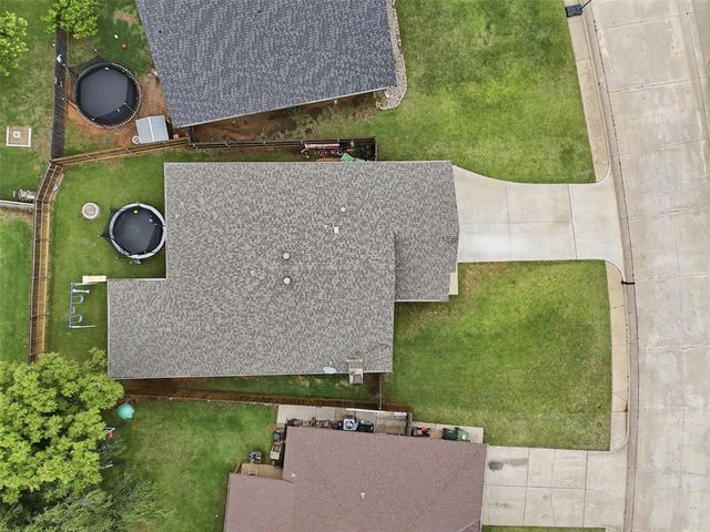 1840 Greenway Avenue, Yukon, OK 73099