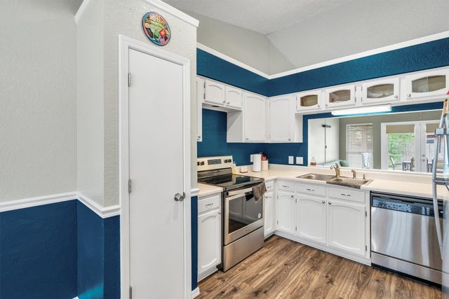 5928 Chisholm Trail, Haltom City, TX 76148