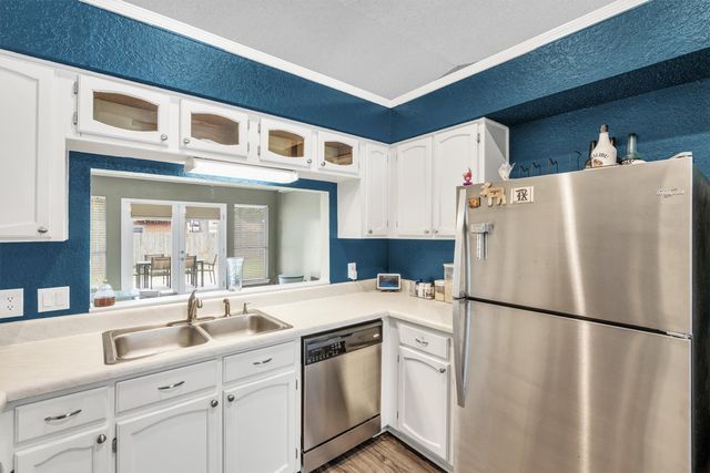 5928 Chisholm Trail, Haltom City, TX 76148