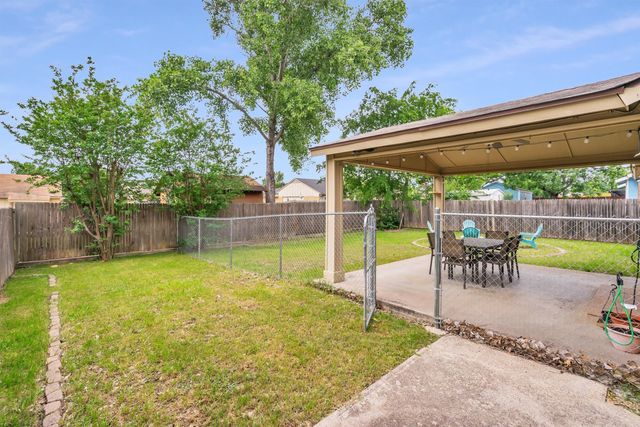 5928 Chisholm Trail, Haltom City, TX 76148