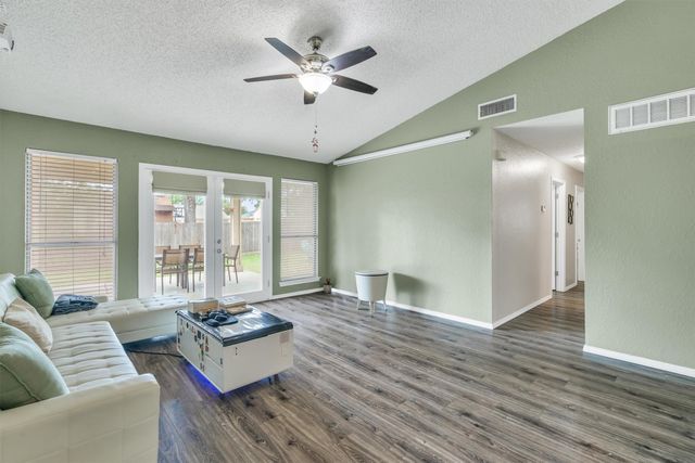 5928 Chisholm Trail, Haltom City, TX 76148