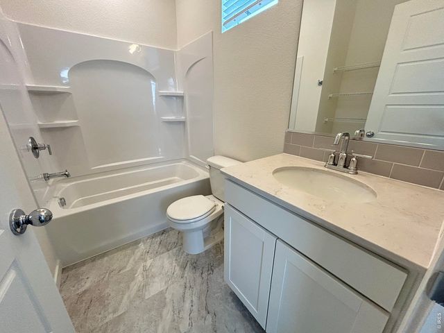 3849 Kenai St, Evans, CO 80620