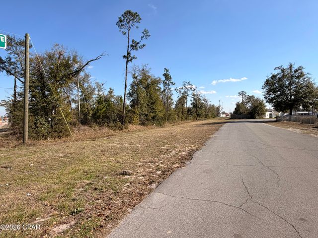 407 W 12th Street, Lynn Haven, FL 32444