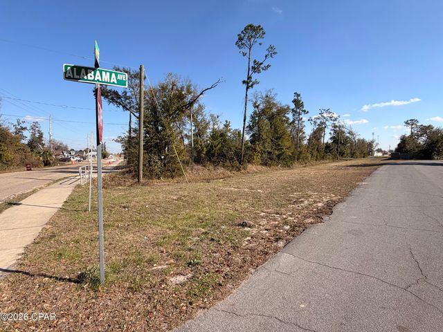 407 W 12th Street, Lynn Haven, FL 32444