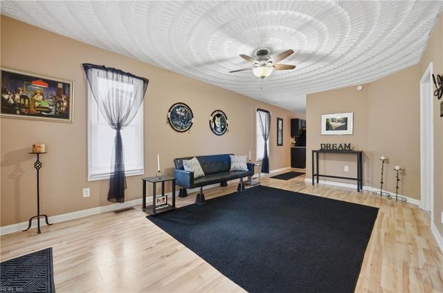 3217 Verdun AVE, Norfolk, VA 23509