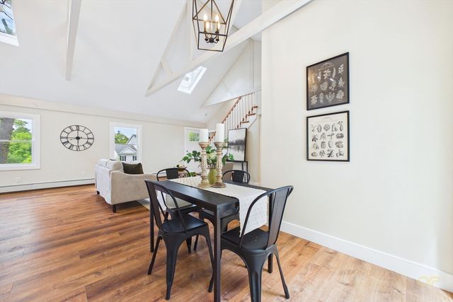 22 Randall Rd, Mattapoisett, MA 02739